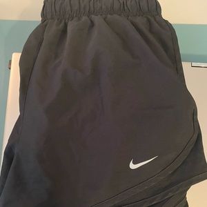 Nike Tempo Shorts Medium All Black